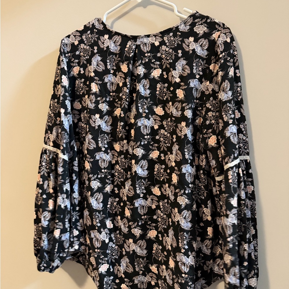 Knox Rose Black Floral Lace-Trim Peasant Blouse - Picture 3 of 3